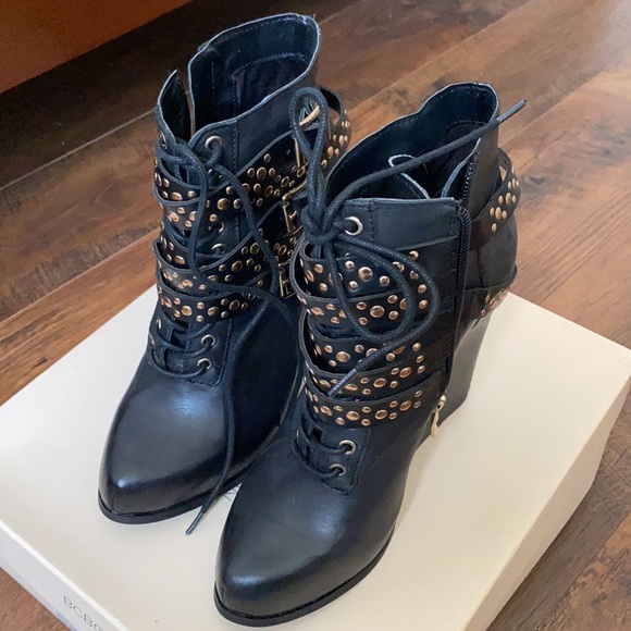 Women Bootie Boots - Picture 4 of 7